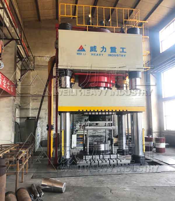 紫铜热挤压成型4000吨四柱液压机
