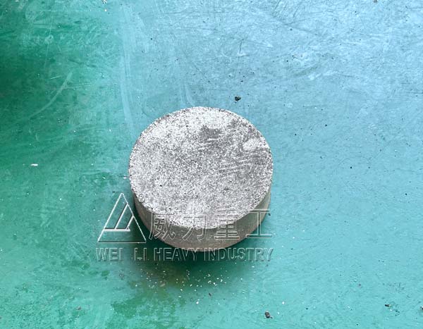 800吨铝屑压块机压制成型铝块产品